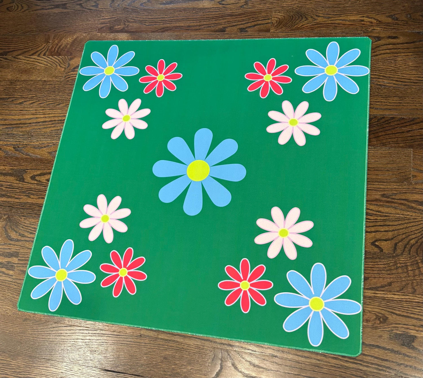 MOD Daisies Mahjong Mat