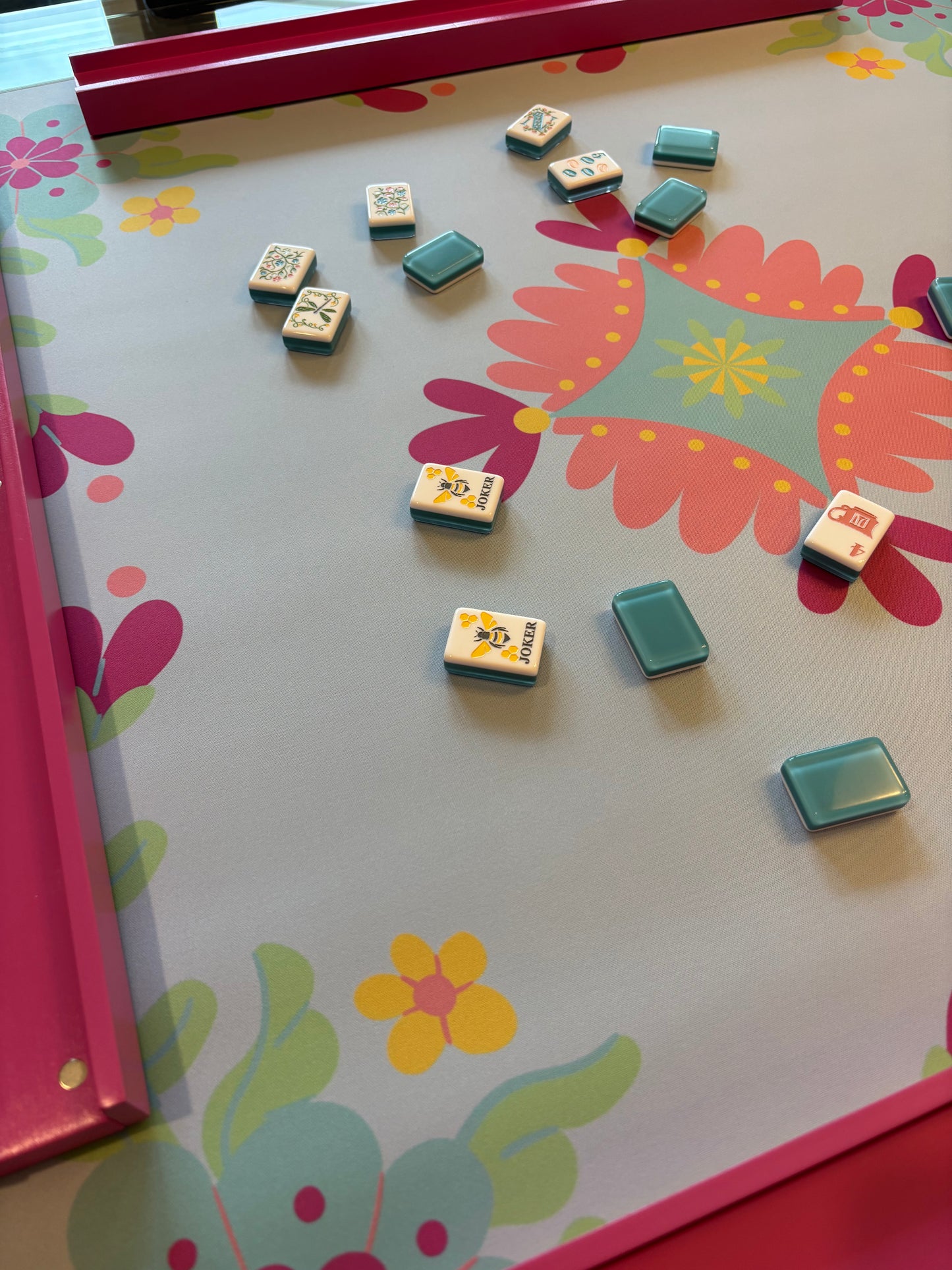 Scandinavian Floral Neoprene Mahjong Mat