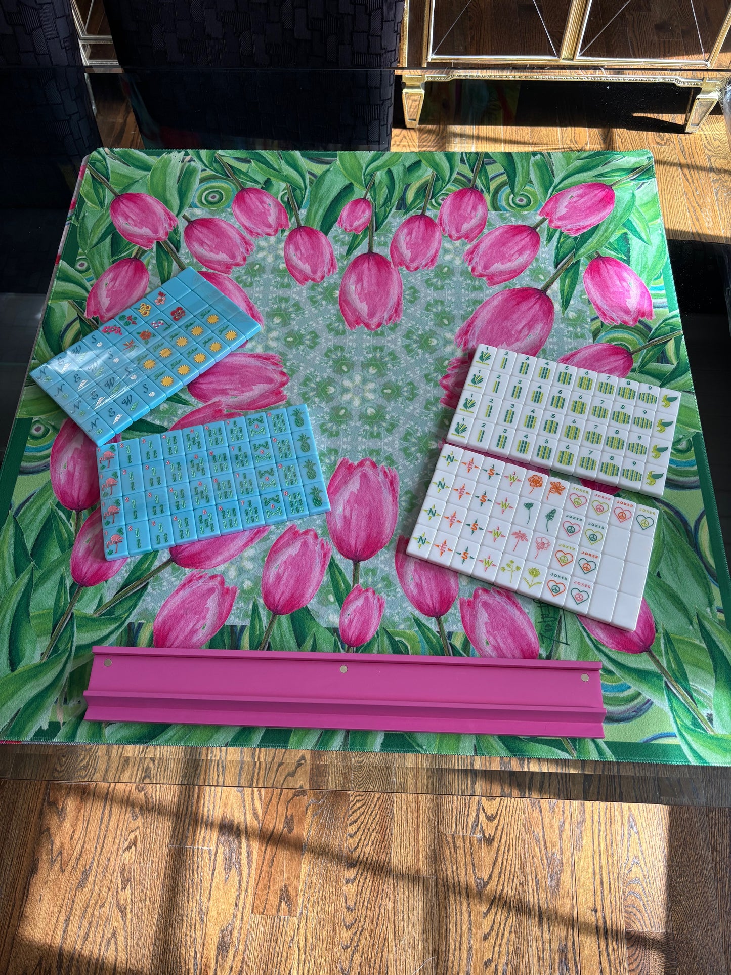 Tulips Bouquet Artist Collab 33 inch Mahjong Mat