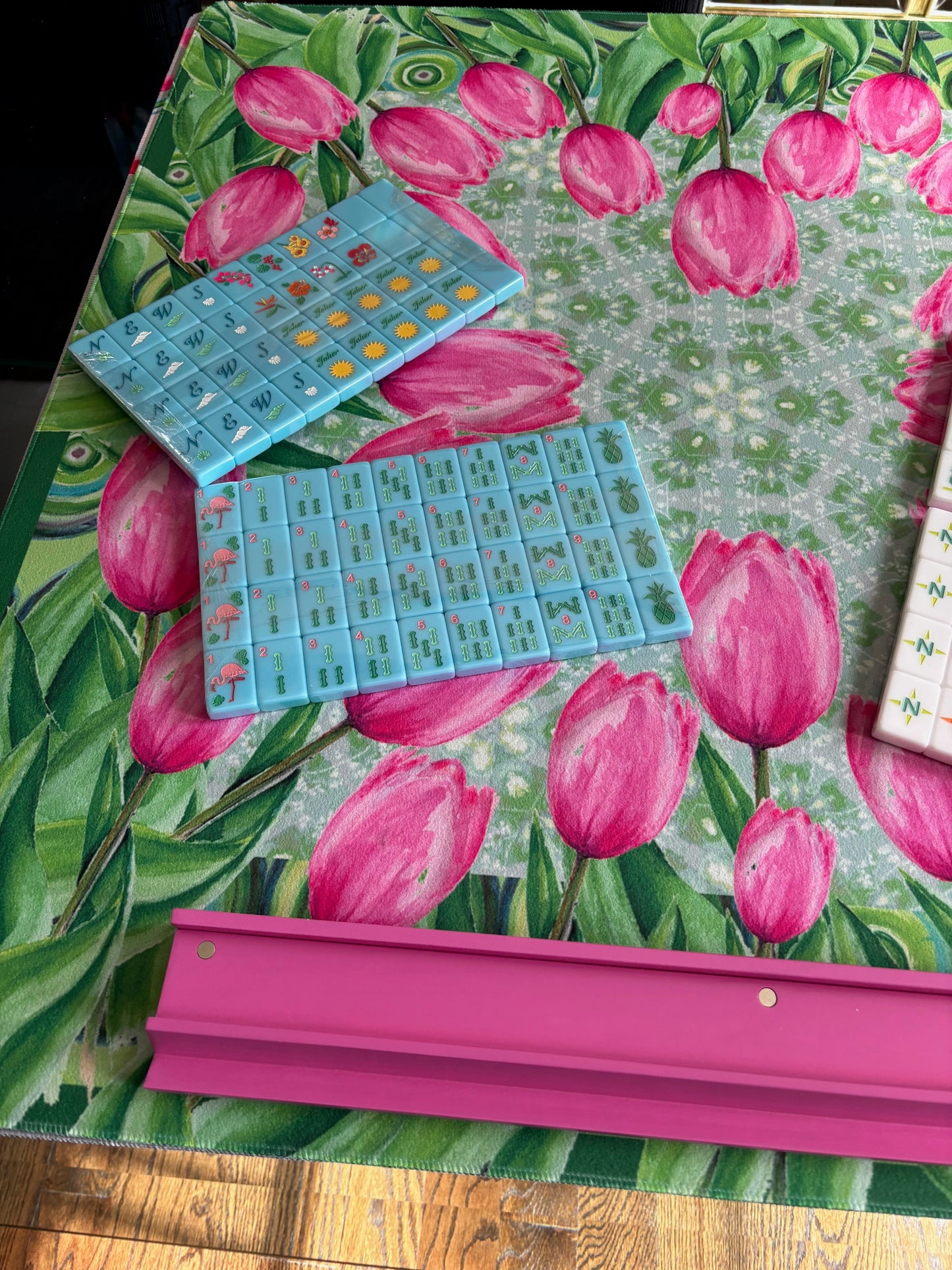 Tulips Bouquet Artist Collab 33 inch Mahjong Mat