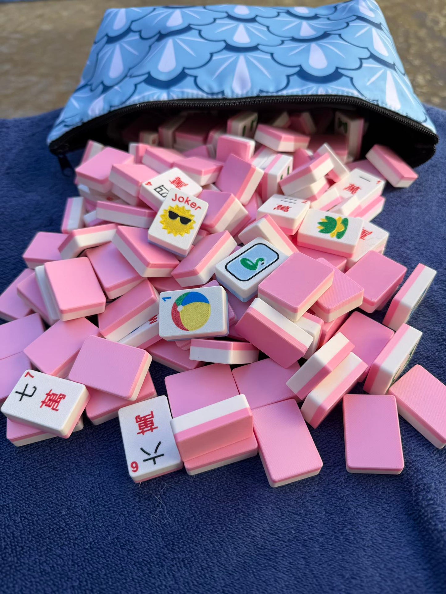 Travel Mahjong Tiles - Pool