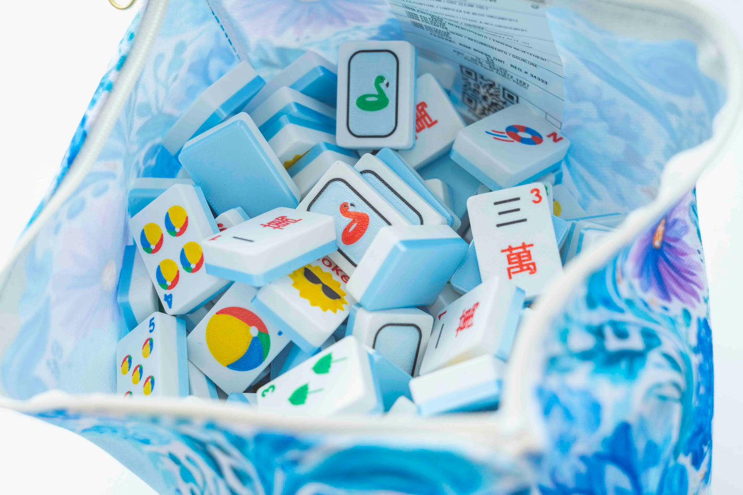Travel Mahjong Tiles - Pool