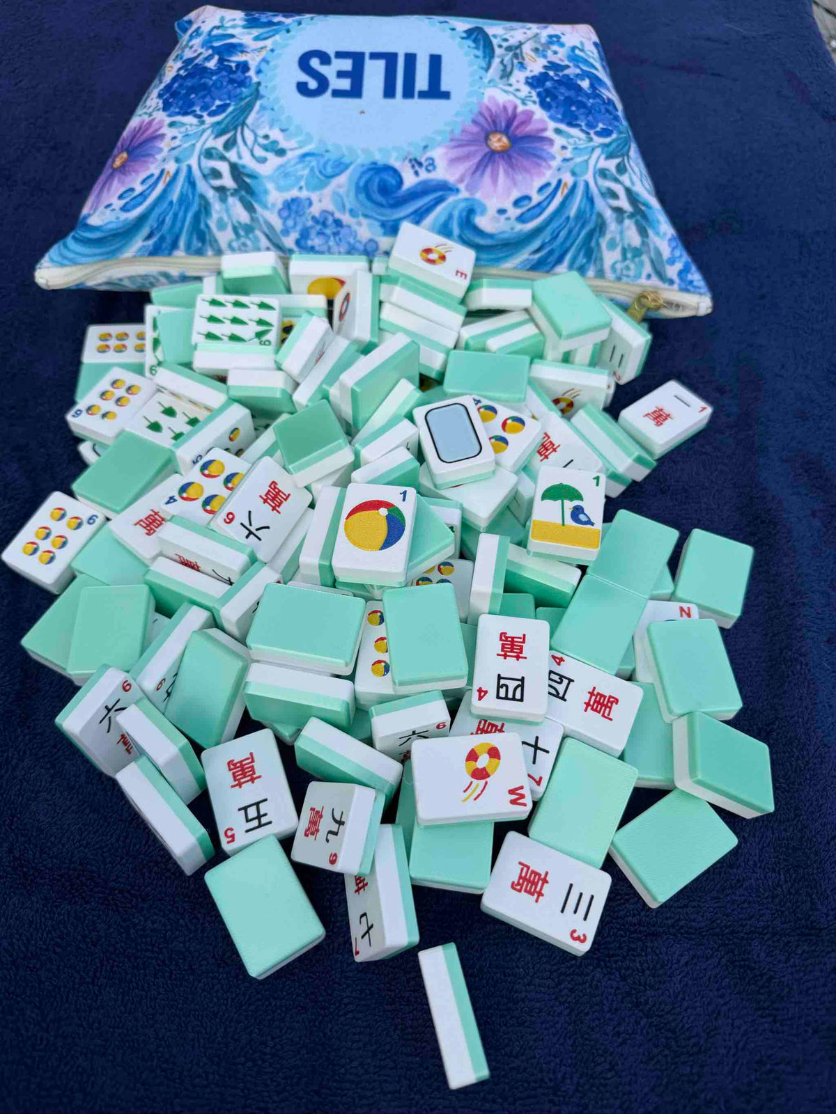 Travel Mahjong Tiles - Pool