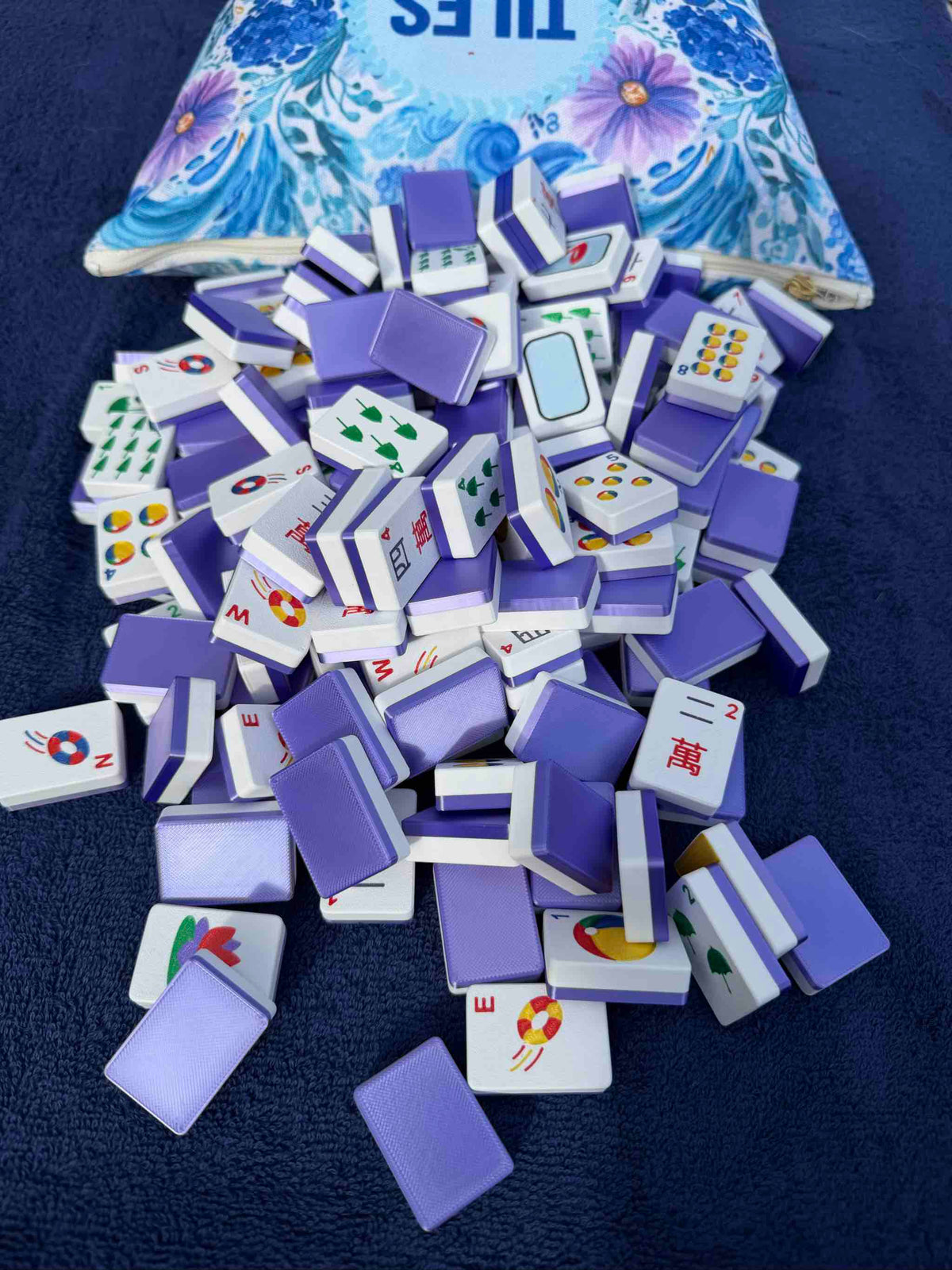 Travel Mahjong Tiles - Pool