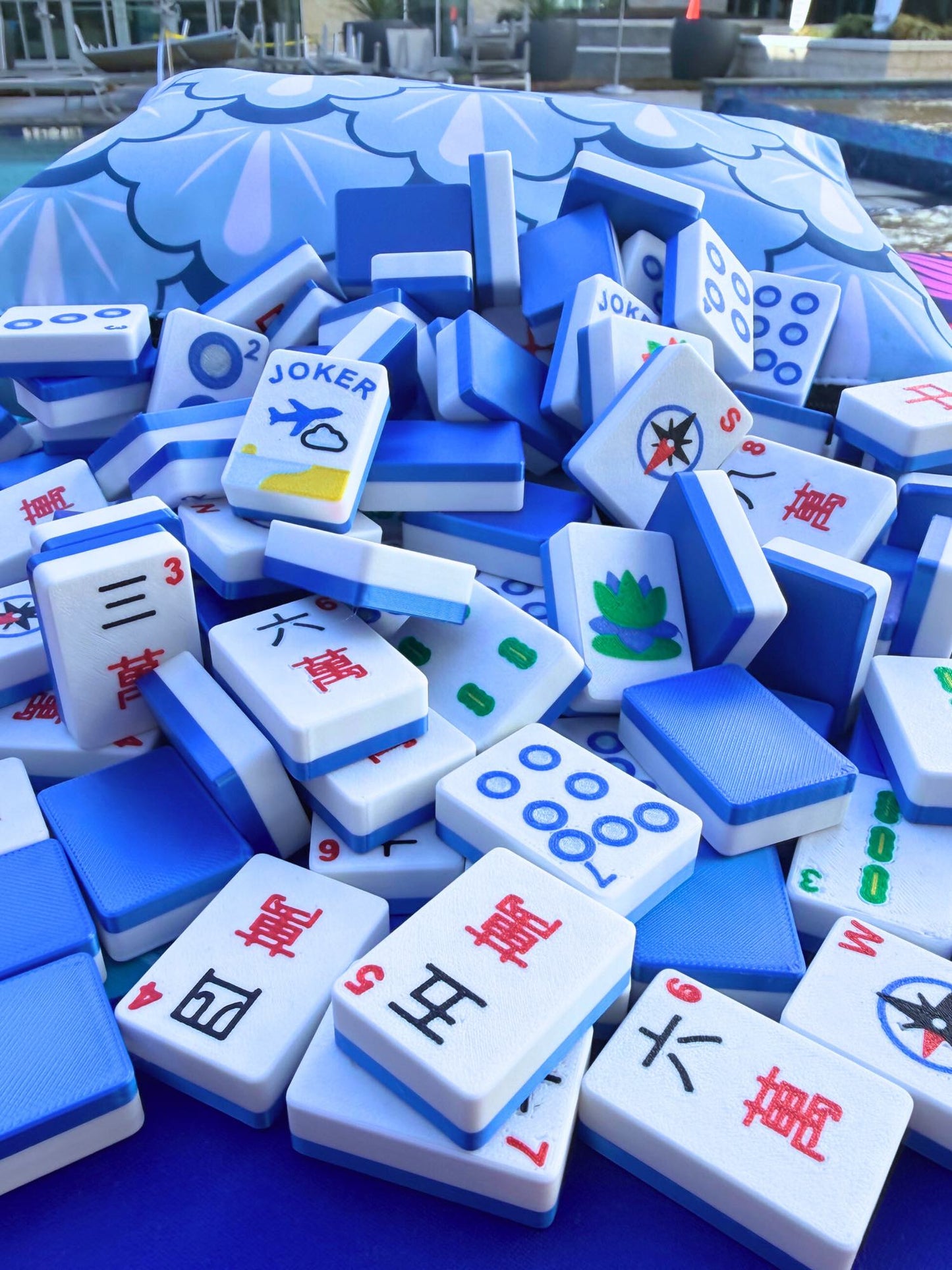 Travel Mahjong Tiles - Compass