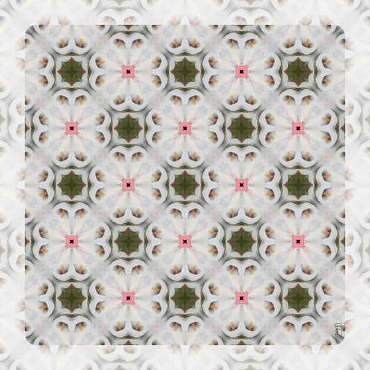 White Pattern no. 10 Artist Collab Leatherette Mahjong Mat