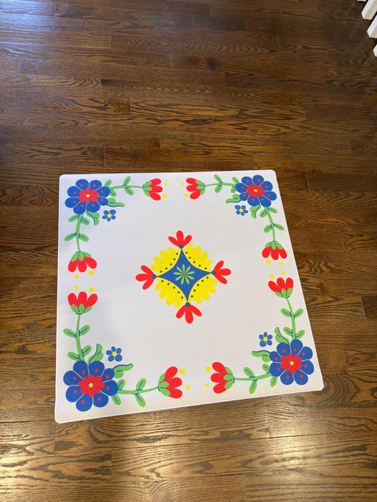 Primary Florals Mahjong Mat: Mahj Game Tabletop (31.5-inch)